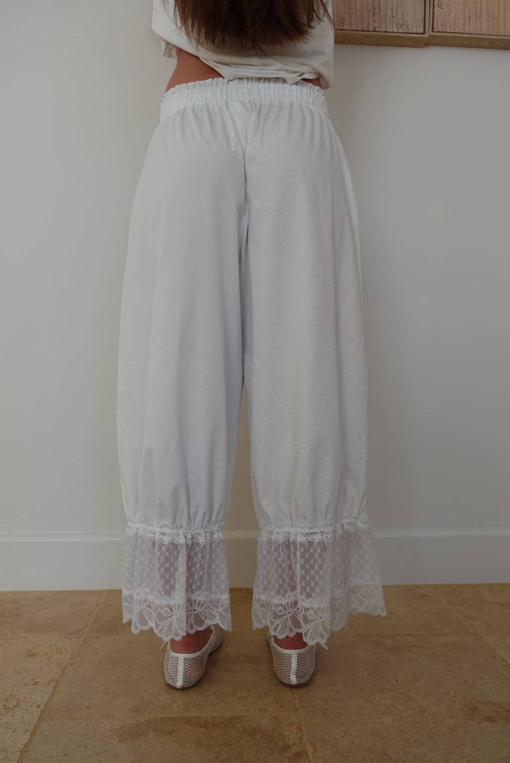 classic white mooalu pants