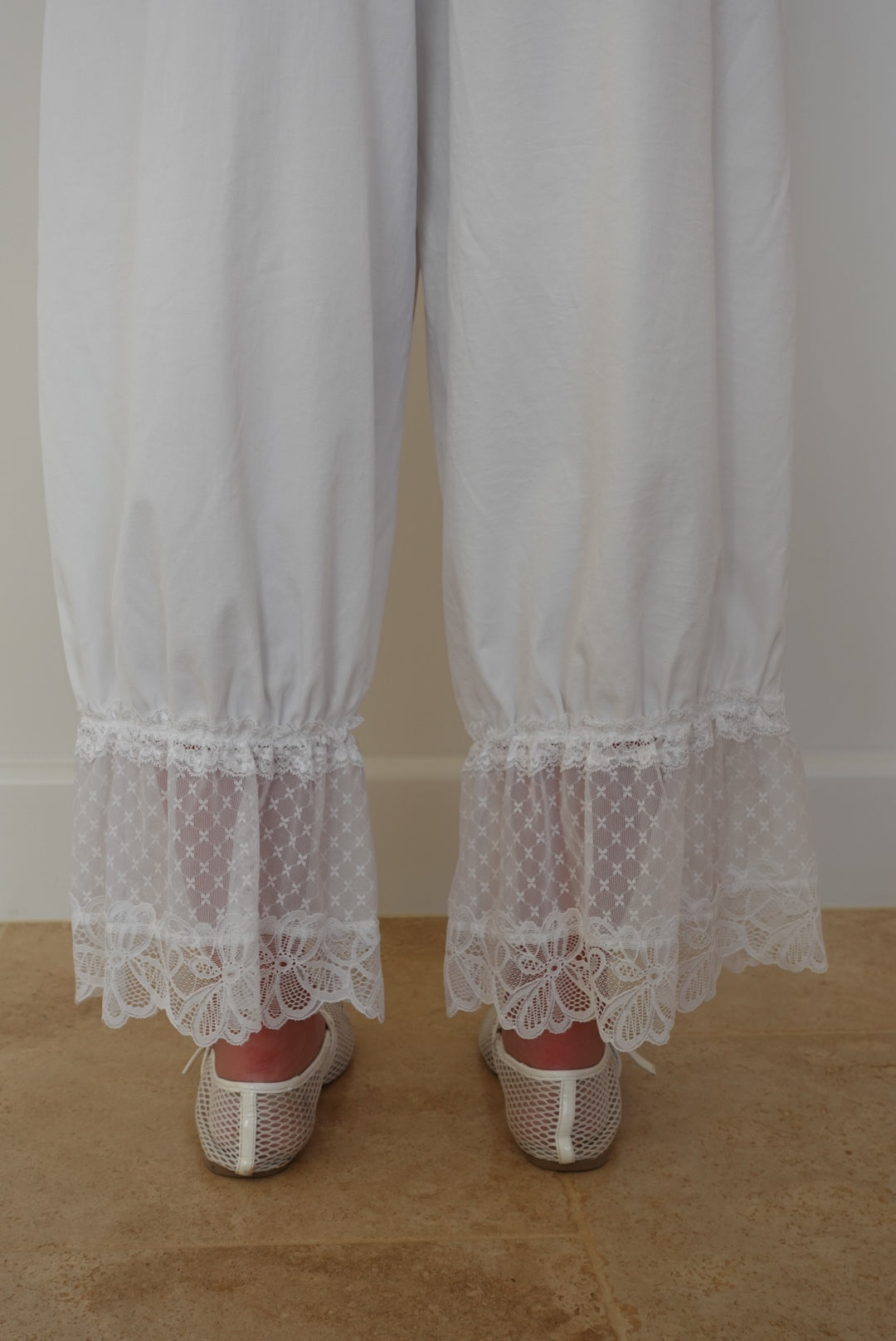 classic white mooalu pants