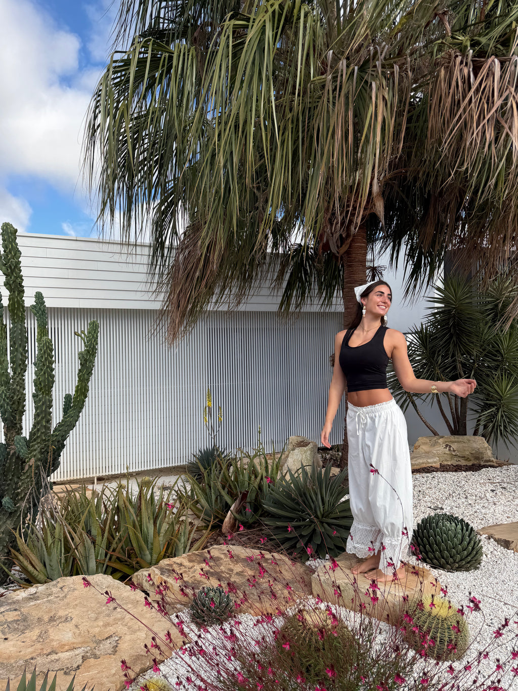 classic white mooalu pants